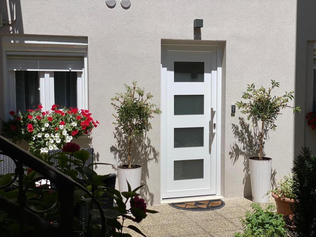 Luxury Apartment Knezovic Sinj Exterior foto